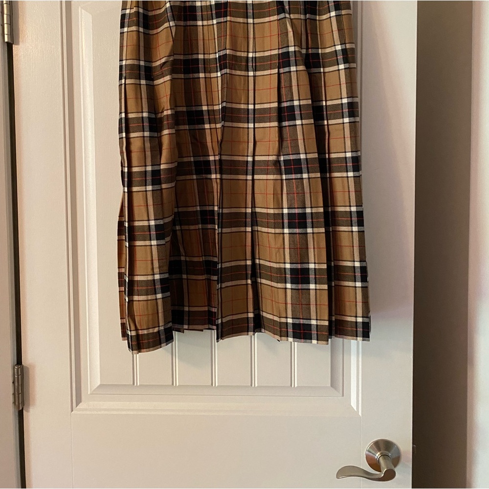 O’Neil of Dublin pleated plaid skirt